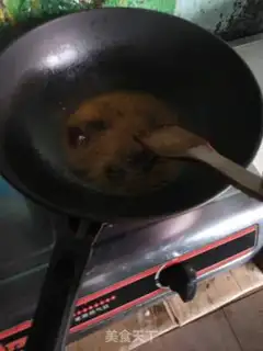 Make An all-powerful spicy pot step 4