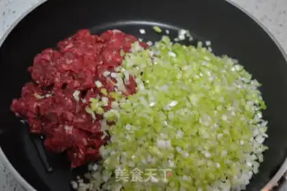 Make Beef acid soup dumplings step 8