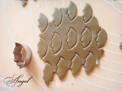 Make Dragoncat cookies step 8