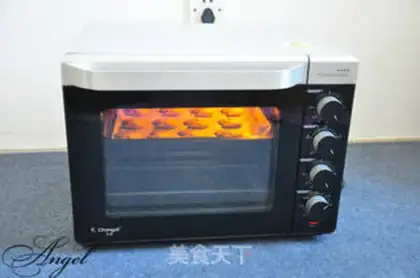 Make Dragoncat cookies step 10