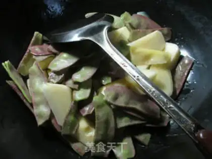 Make Potato with lentils step 3