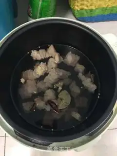 Make Cow radish soup step 1