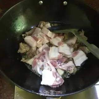 Make Sprayed spicy fried duck step 1