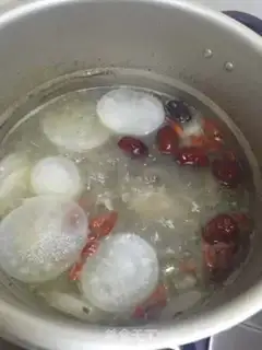 Make Tasty lamb soup step 4