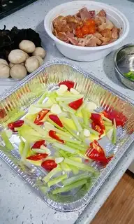 Make Pepper chicken step 1