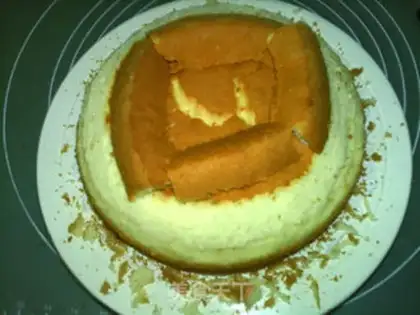 Make A flower cake: a snow rabbit step 4