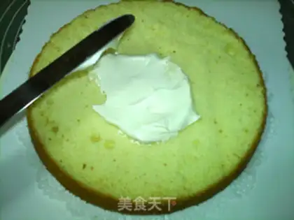 Make A flower cake: a snow rabbit step 6