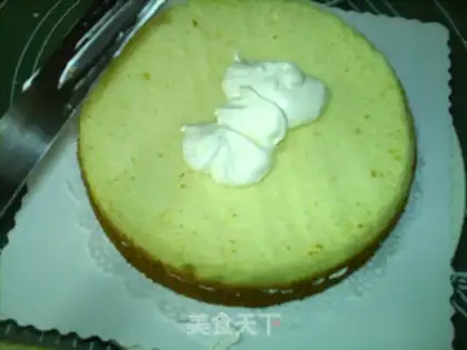Make A flower cake: a snow rabbit step 7