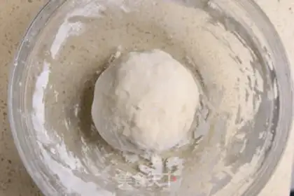Make Mini-coconut rolls step 4