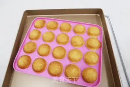 Make Sweet lollipop cake step 13