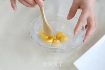 Make Sweet lollipop cake step 14