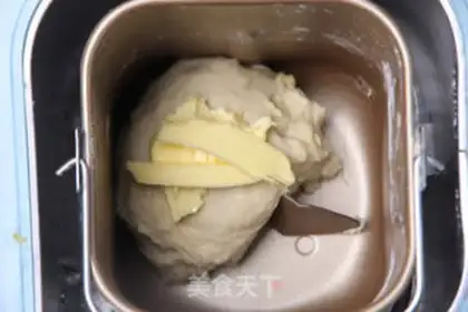 Make Mini-coconut rolls step 7
