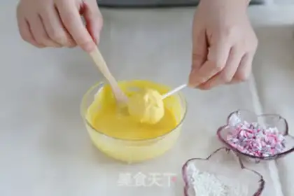 Make Sweet lollipop cake step 16
