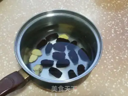 Make Ginger date tea step 1