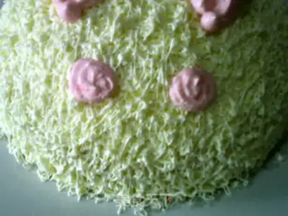 Make A flower cake: a snow rabbit step 18