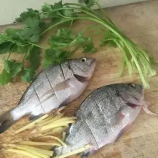Make Fish soup step 0