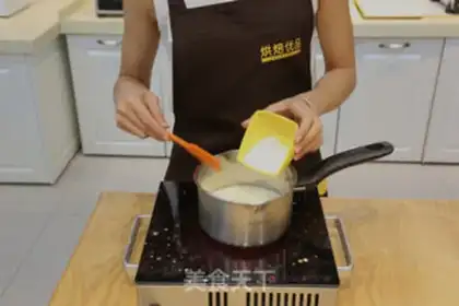 Make French caramel step 1