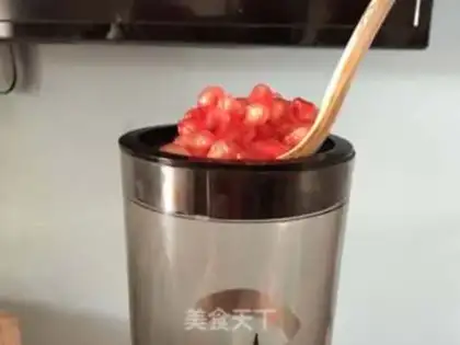 Make Pomegranate juice step 6