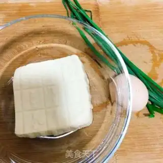 Make Egg fried tofu step 0