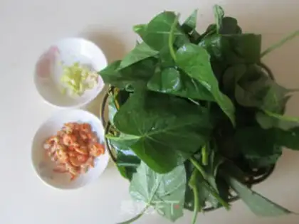 Make ♪ ♪ Haimi makes red potato leaves ♪ step 0