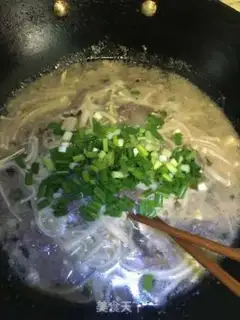 Make Golden pins and mushroom beef soup step 9