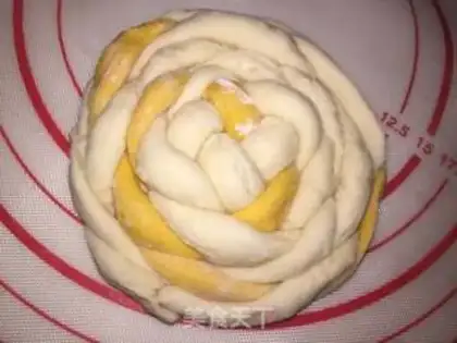 Make Color embroidery ball buns step 8