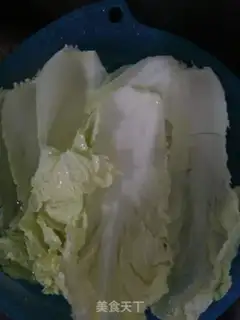 Make Salt-water cabbage step 1