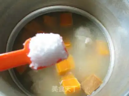 Make Pumpkin chicken leg soup step 6