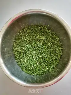 Make An egg and water bun step 2