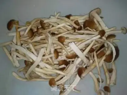 Make Tea mushroom fried meat step 0