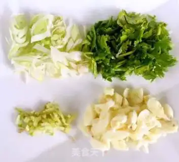 Make Shrimp dolls meet a melon step 2