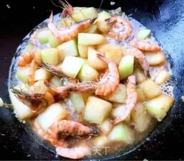 Make Shrimp dolls meet a melon step 7