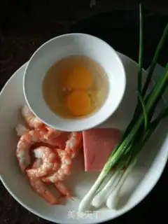 Make Shrimp ham and egg fried rice step 0