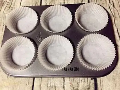 Make Soft, delicate cupcakes step 13