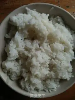 Make Shrimp ham and egg fried rice step 1