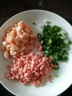Make Shrimp ham and egg fried rice step 2
