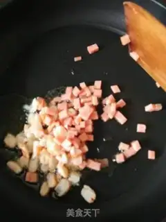 Make Shrimp ham and egg fried rice step 4