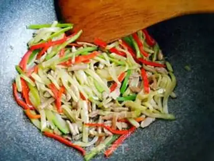 Make Squeeze and fried meat step 10