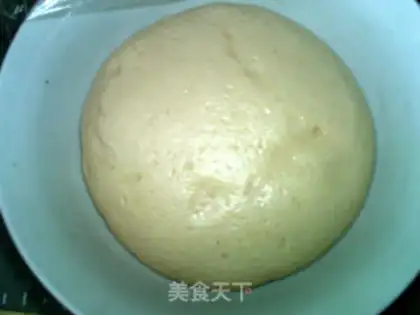 Make Little roll of cream step 5