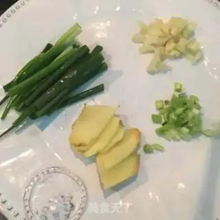 Make Jell-O fish step 1