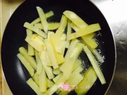 Make Souffle potatoes step 2