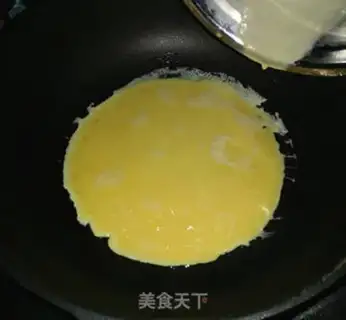 Make Rich gold pine rolls step 4