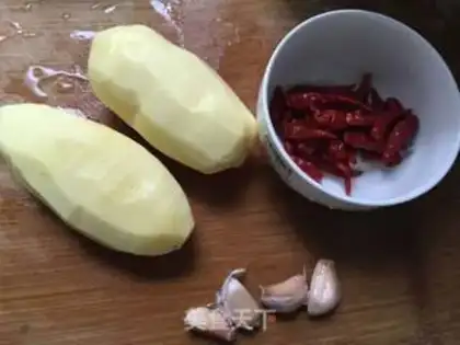 Make Spicy potatoes step 0