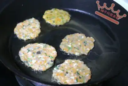 Make Vegetable shrimp cake step 3