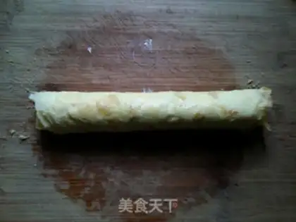 Make Rich gold pine rolls step 9