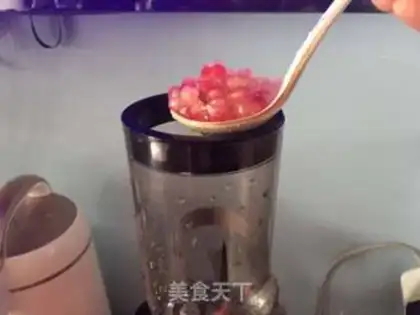 Make Pomegranate apple juice step 5