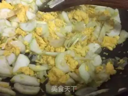 Make Scrambled eggs step 4