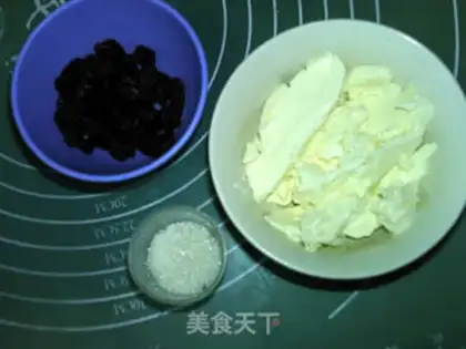 Make Green tea, cheese, cranberry bread step 7