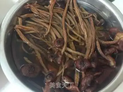Make Tea mushroom chicken step 2