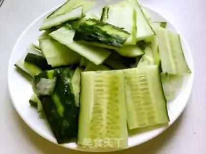 Make cucumber step 1